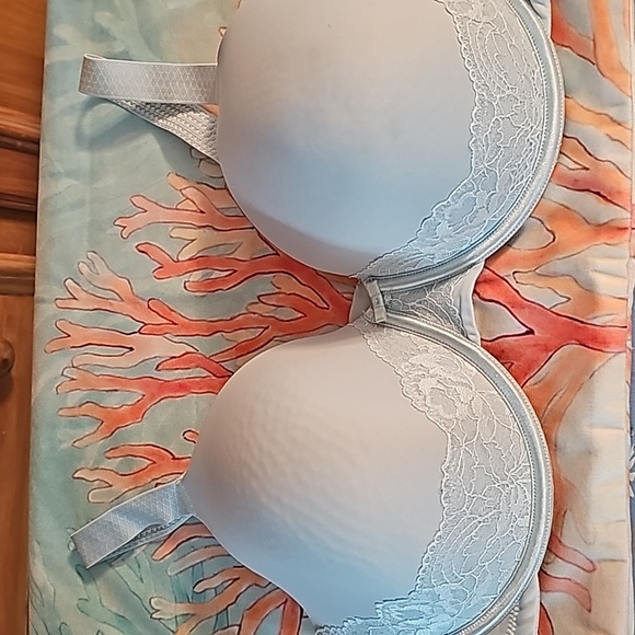 VANITY FAIR 38DD underwire t-shirt bra in light blue - Picture 1 of 5